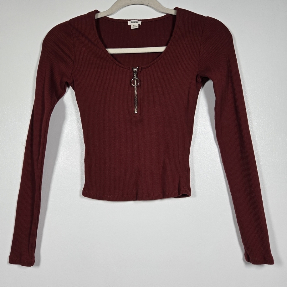 Garage Burgundy Long Sleeve Ribbed 1/4 Zip Bodycon Form Fit Top Size Small